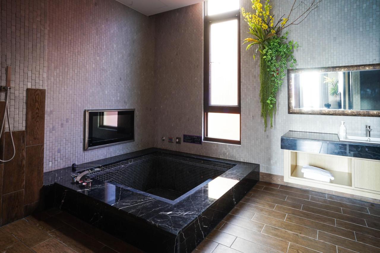 Shu Xin Motel Nantou Экстерьер фото